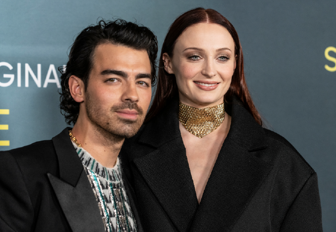 Megszületett Sophie Turner és Joe Jonas második gyermeke, a nemét is elárulták