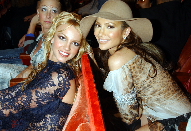 Megható üzenetet küldött Jennifer Lopez Britney Spearsnek