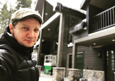 Fotó: Jeremy Renner először jelent meg nyilvánosan a súlyos balesete után