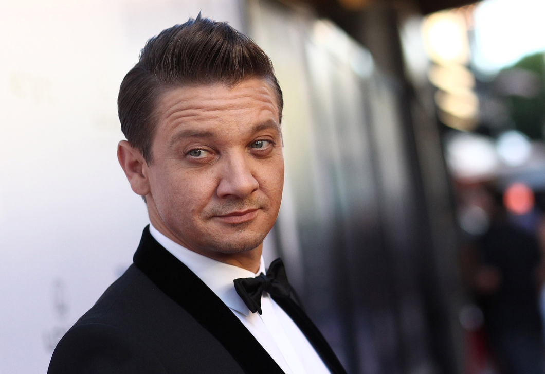 Jeremy Renner legújabb fotójától mindenkinek könnyek szöknek a szemébe