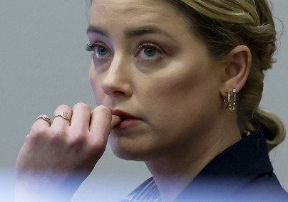 Nyilvánosságra került a levél, amiben Amber Heard megzsarolja Johnny Deppet