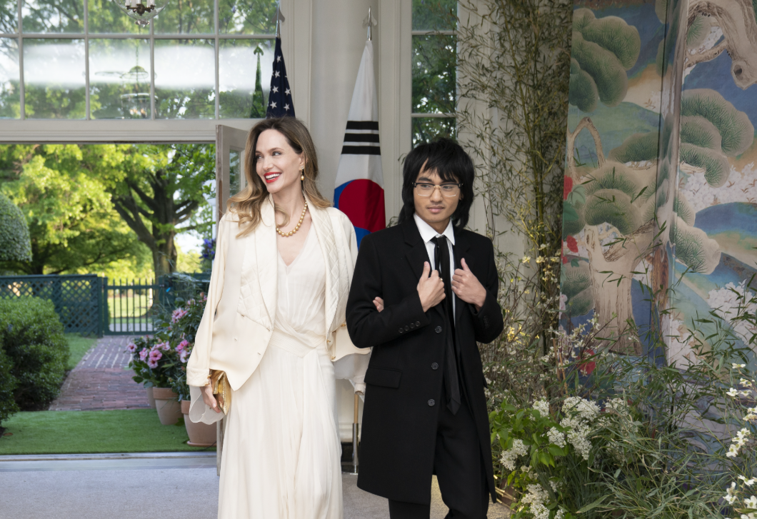 Angelina Jolie és Brad Pitt legidősebb gyereke is bevitte a kegyelemdöfést az apjának