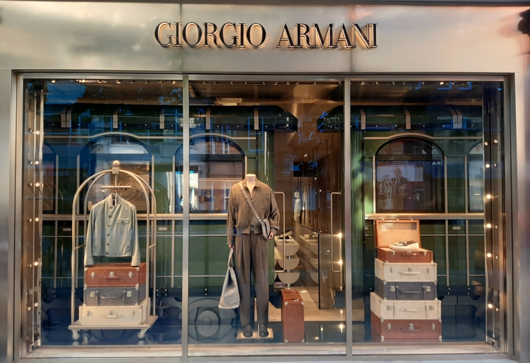 Íme a ruhadarab, ami híressé tette Giorgio Armanit