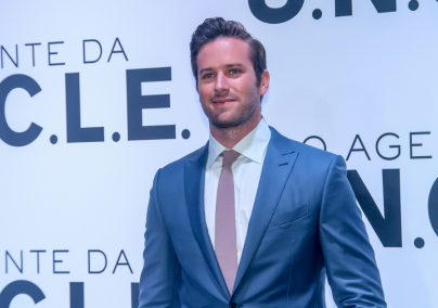 A korábban kannibalizmussal vádolt Armie Hammer ijesztő üzenetet posztolt a közösségi médiában 