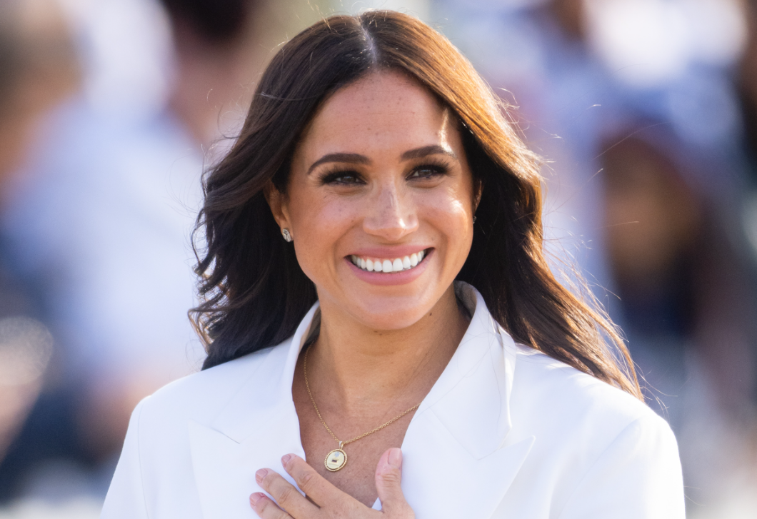 Meghan Markle olyan frizurát hord, amit régebben soha nem viselhetett 