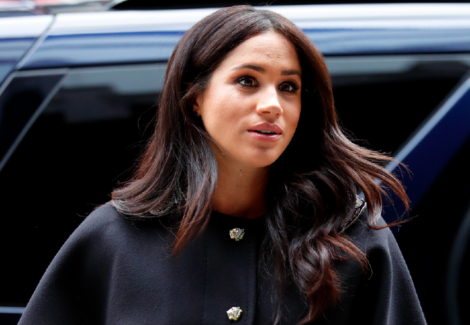 Harry hercegnek és Meghan Markle-nek bíróság elé kell állnia