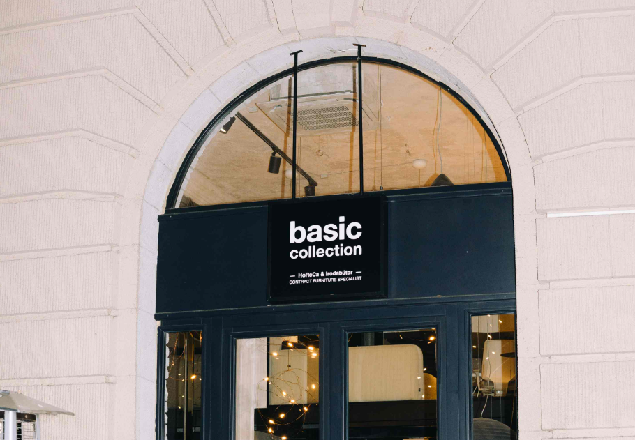 Az ELLE Decoration nagy estéje – amikor a Living Divani és Carola Bestetti megtöltötte a Basic Collection Showroomot, főkép