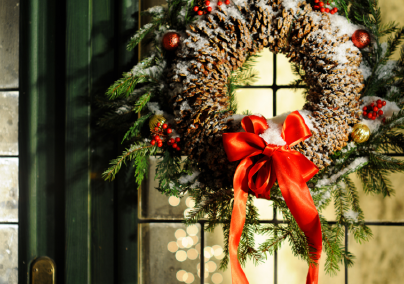 Így öltöztesd ünnepi díszbe a bejárati ajtód idén karácsonykor
