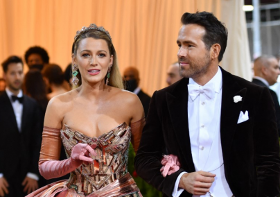 Videó: Blake Lively és Ryan Reynolds lányai így táncoltak a koncerten, imádták a rajongók