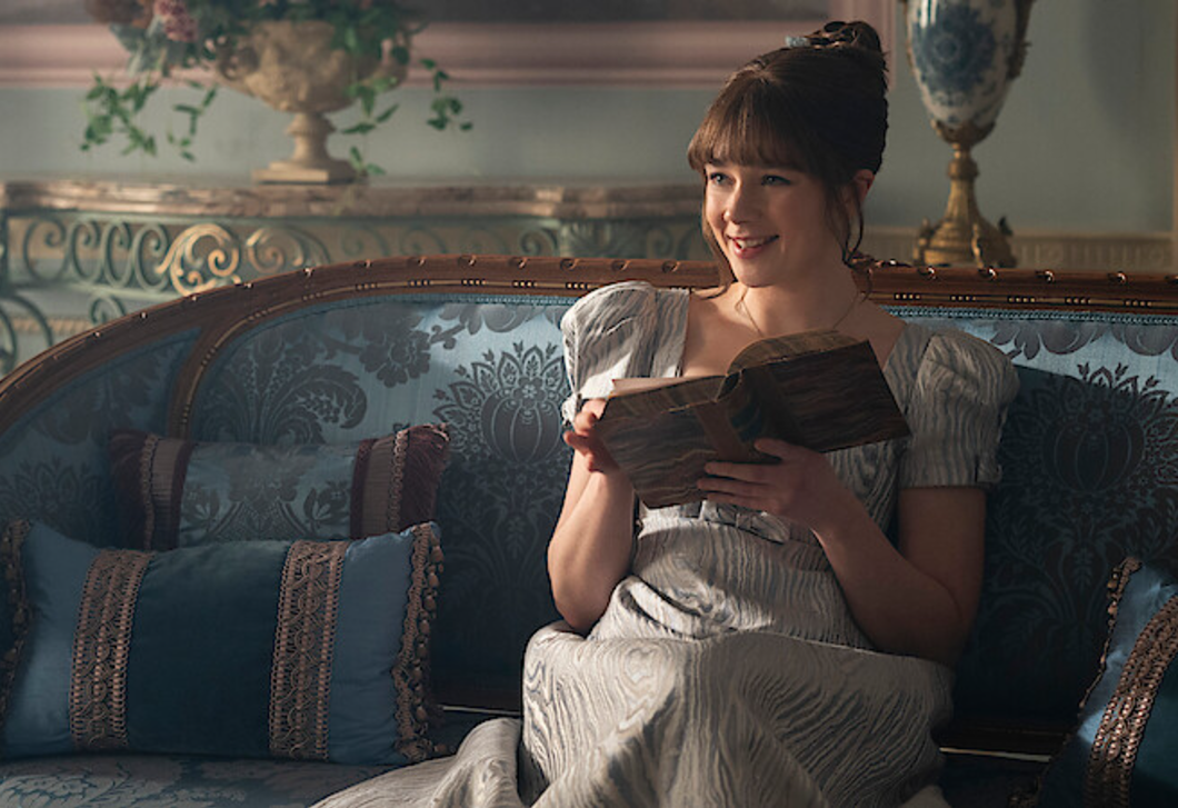 3 könnyen elkészíthető frizura a Bridgerton 4. évadából, amit neked is ki kell próbálnod idén tavasszal