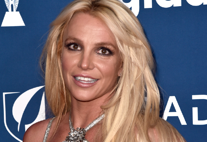  Durva támadás áldozata lett Britney Spears, egy étteremben pofozták meg