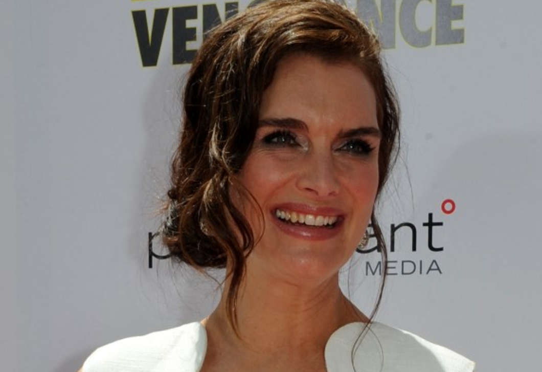 Világos konyhát szeretnél, de a fehér túl kényes? Brooke Shields talált egy lágyabb megoldást