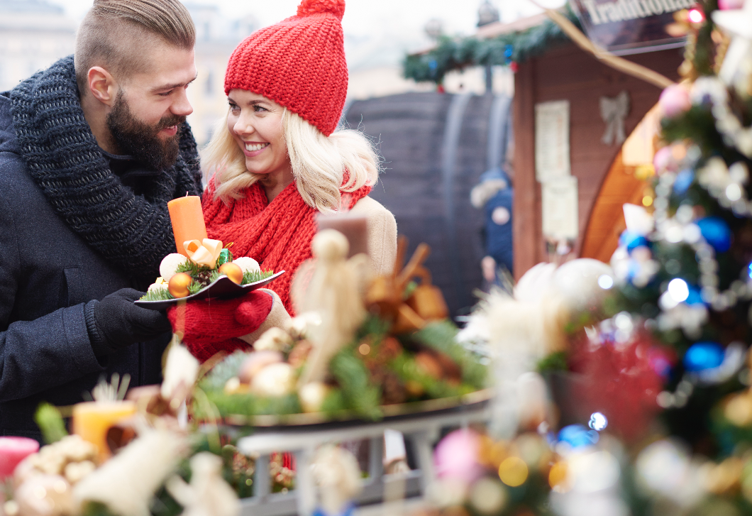 Adventi vásárok, vintage ruhavásár, álarcos bál – most hétvégén sem fogsz unatkozni!
