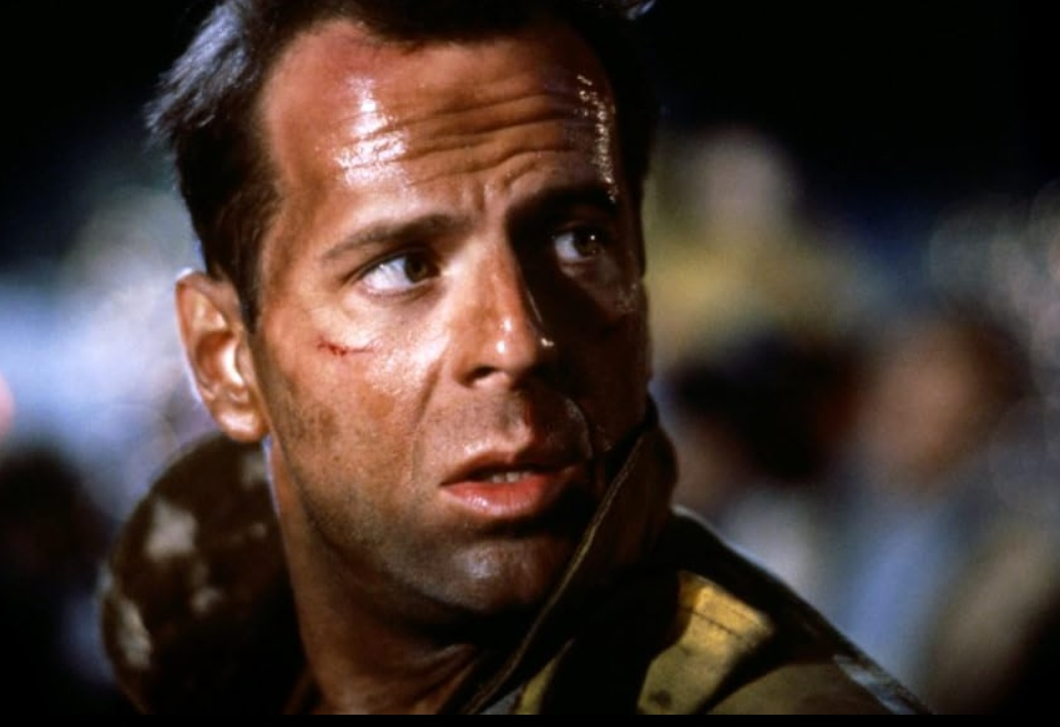 Kiderült: Bruce Willisnek halálközeli élmény volt az egyik legnagyobb filmjének a forgatása