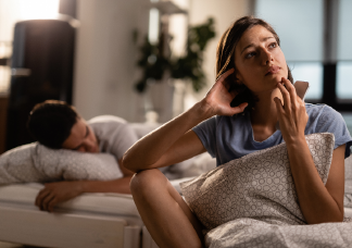 A külön ágyban alvás rosszul hangozhat, de talán pont erre van szüksége a kapcsolatodnak