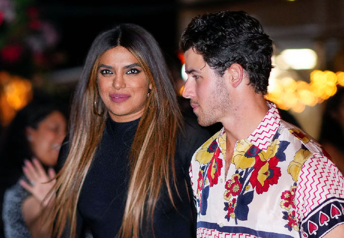 Felrobbant az internet Priyanka Chopra és Nick Jonas színpadi csókjától