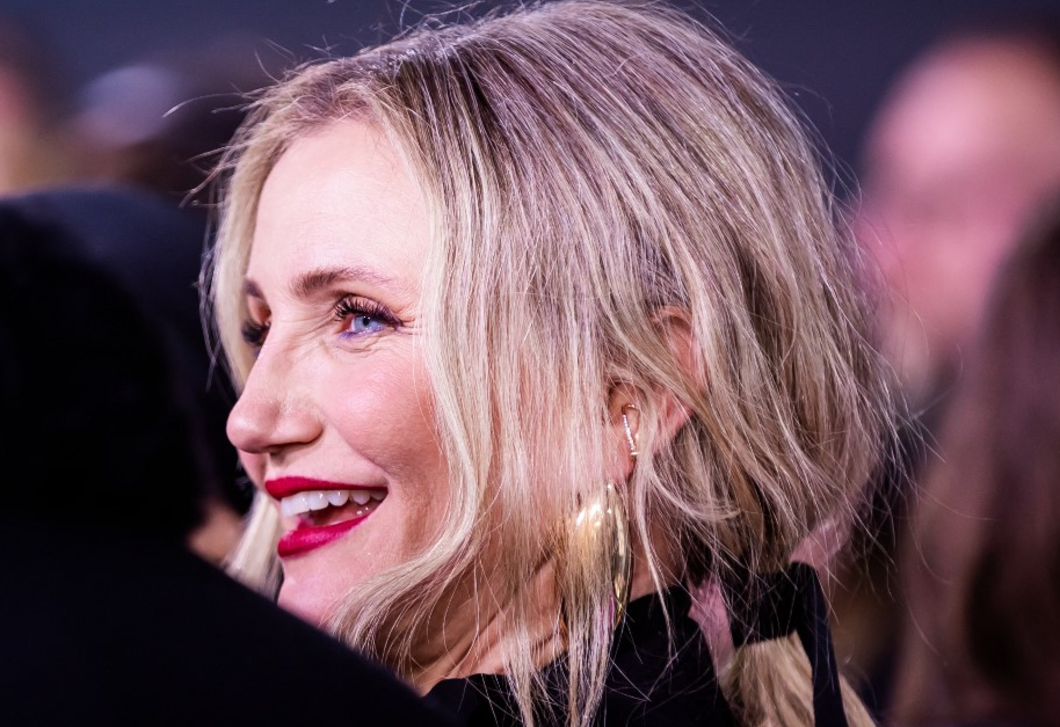 Semleges színekkel otthonosan – Cameron Diaz elegáns nappalija