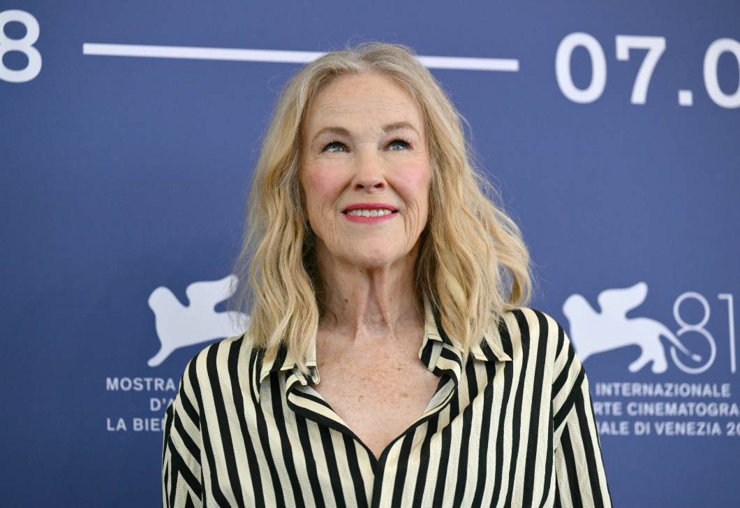 Elhunyt Catherine O’Hara, a Reszkessetek, betörők! színésznője