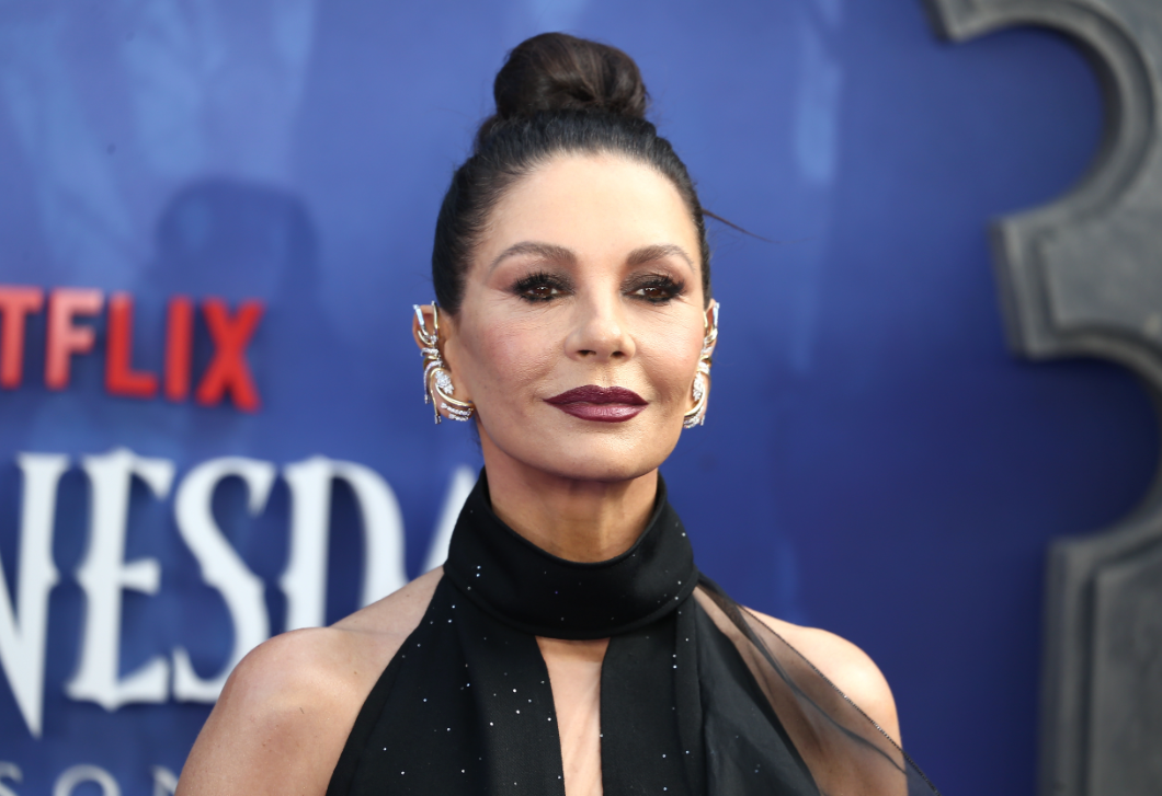 Az 56 éves Catherine Zeta-Jones felfedte a ragyogó bőrének a titkát, ezt eszi egy nap