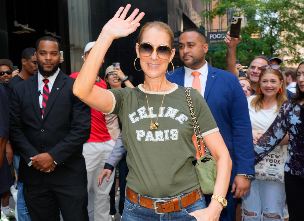 Celine Dion feliratos pólója: mindenki ezt akarja most