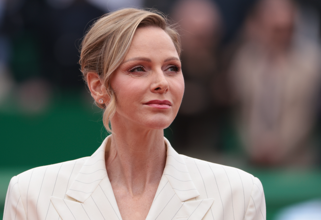 Charlène hercegné tengert idéző ruhájáról beszél most mindenki, egyszerűen tökéletes