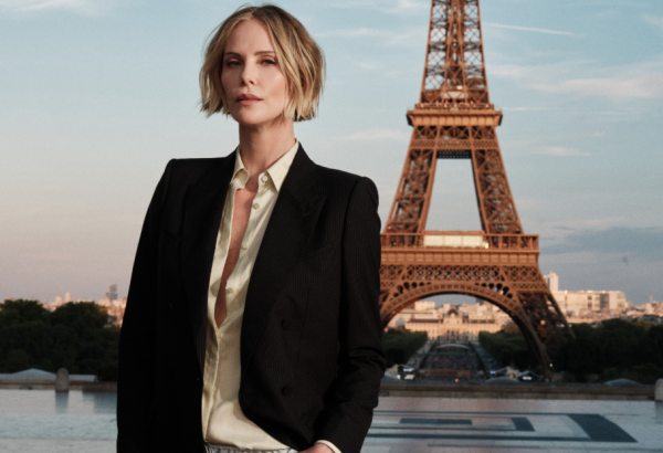 Charlize Theron ú...