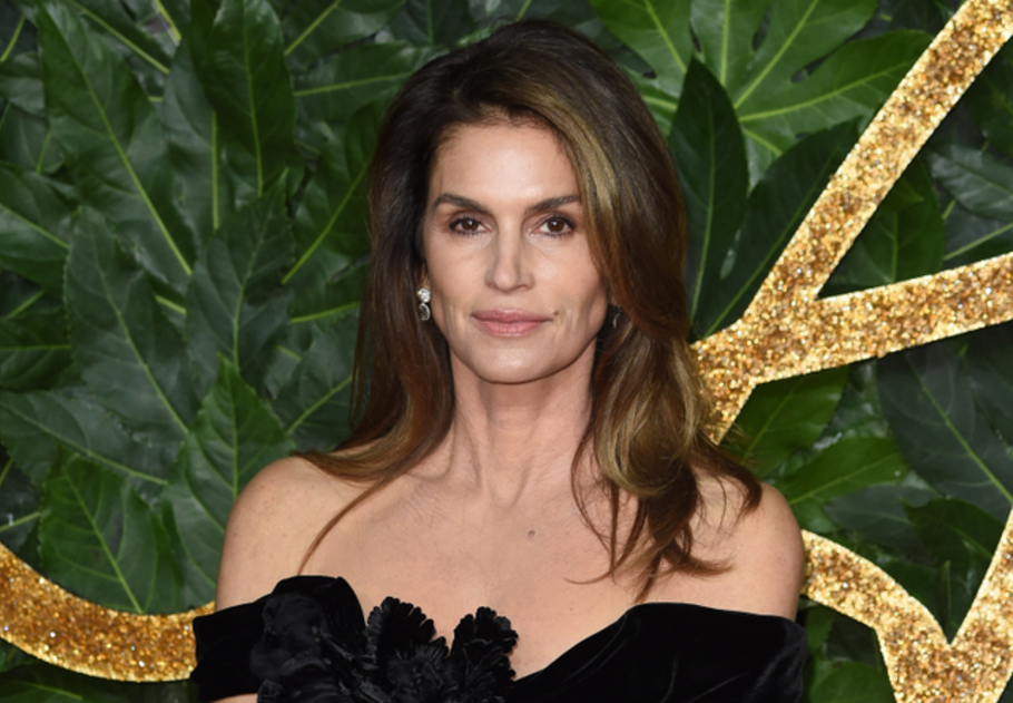 Cindy Crawford kanapéját akarja most mindenki: ezért annyira inspiráló, főkép