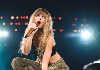 Taylor Swift 4 vadonat új dallal is meglepte a rajongóit