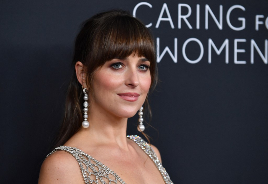 Dakota Johnson hálószobájában így jelenik meg a 70-es évek egyik legnagyobb trendje