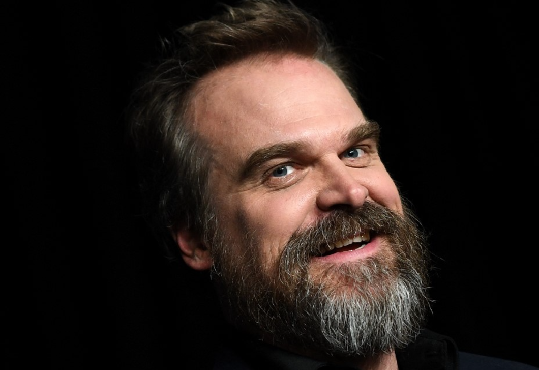 Beépített gardrób helyett – a Stranger Things sztárja megmutatja, hogyan lesz a tárolásból design