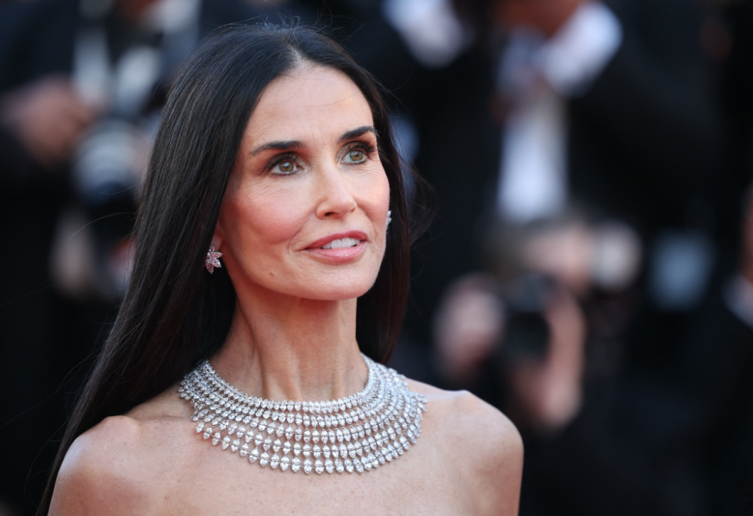 Demi Moore az idei Cannes-i filmfesztivál sztárja: ez a ruhája lenyűgözte az embereket