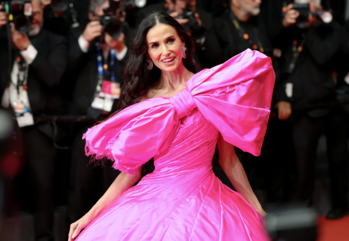 Demi Moore t...