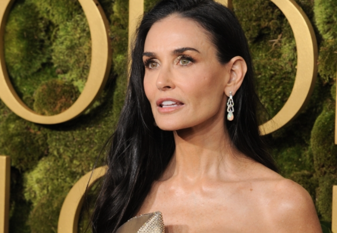 Demi Moore s...