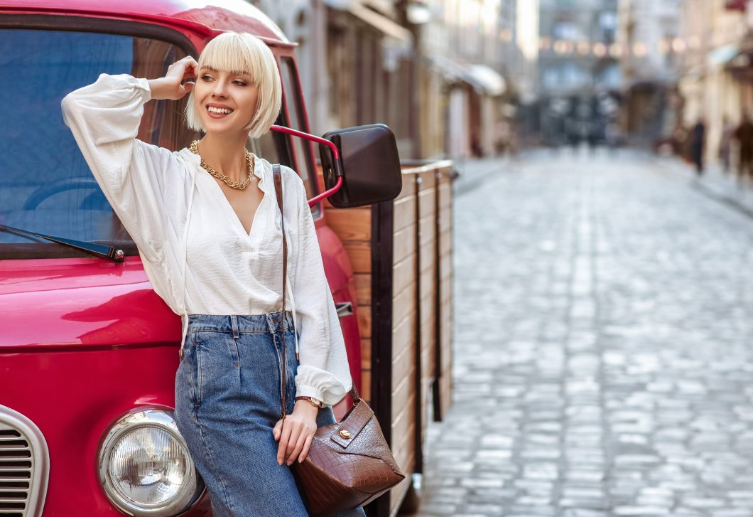 3 egyszerű divattrükk, amivel másodpercek alatt vizuálisan keskenyebbé teheted a derekad