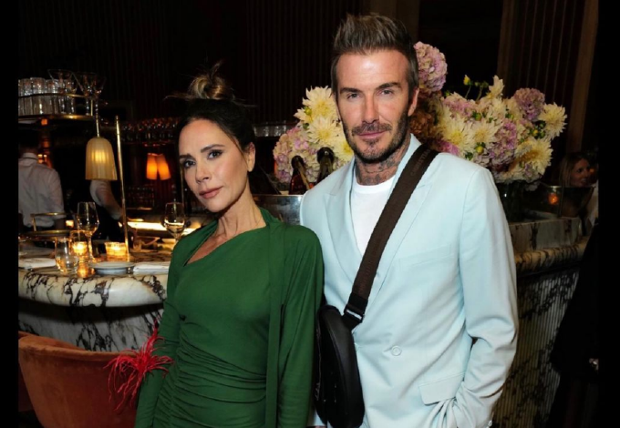 Victoria Beckham nem akarta, mégis megmutatta póló nélkül David Beckhamet