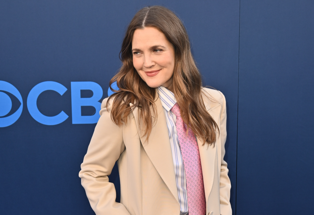 Drew Barrymore fontos üzenetet ad át a lányainak a szépségről és az öregedésről