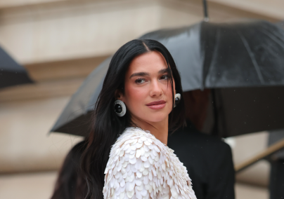 Dua Lipa esk...