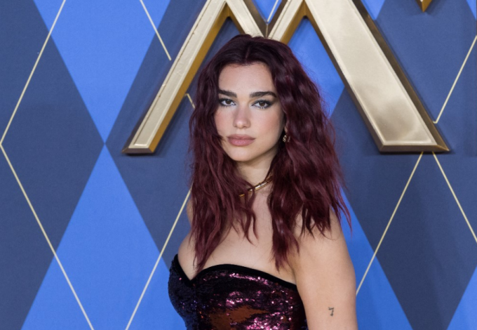 Dua Lipa lil...