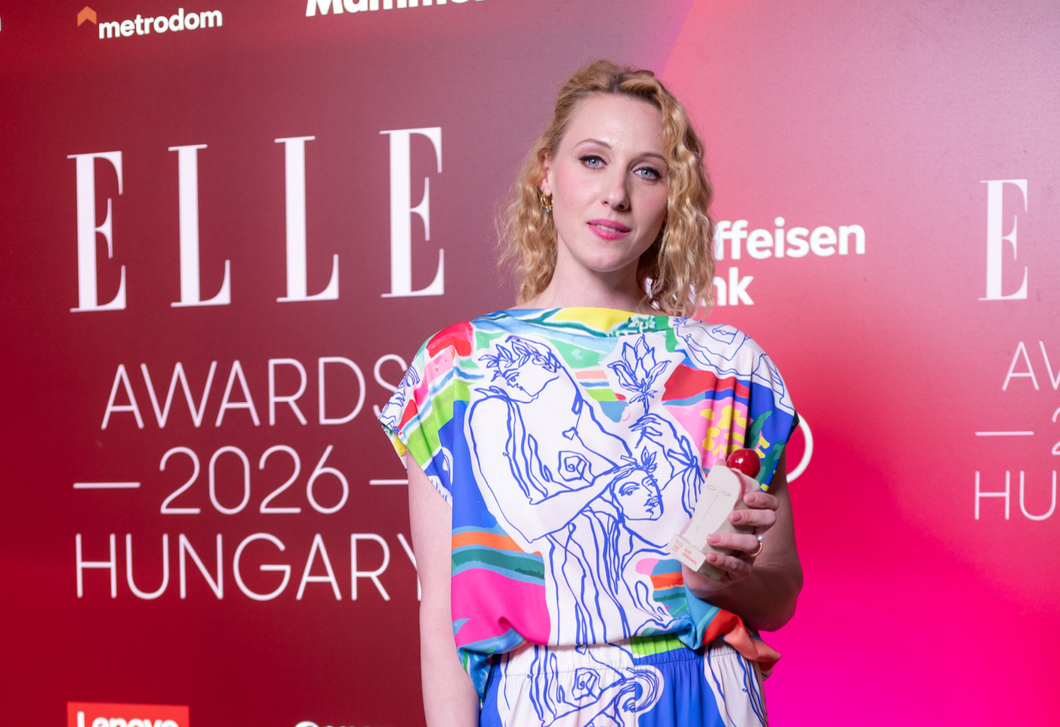 Rujder Vivien, Törőcsik Franciska és Hermányi Mariann együtt tündököltek az idei ELLE Awards díjátadón