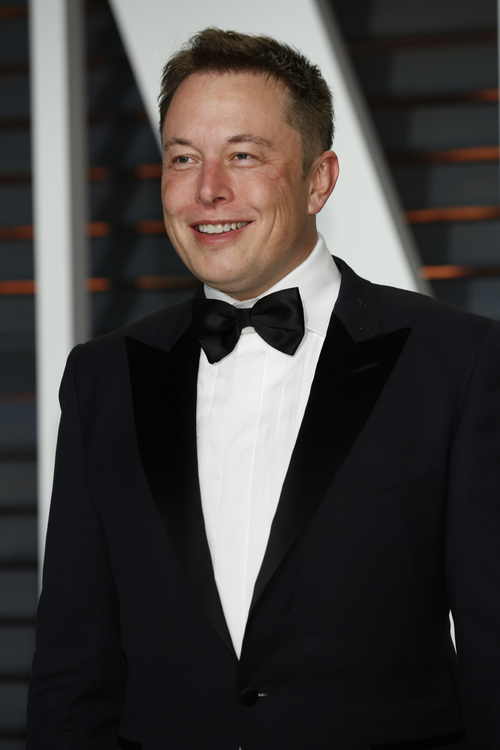 Megdöbbentő titok derült ki Elon Musk barátnőjéről