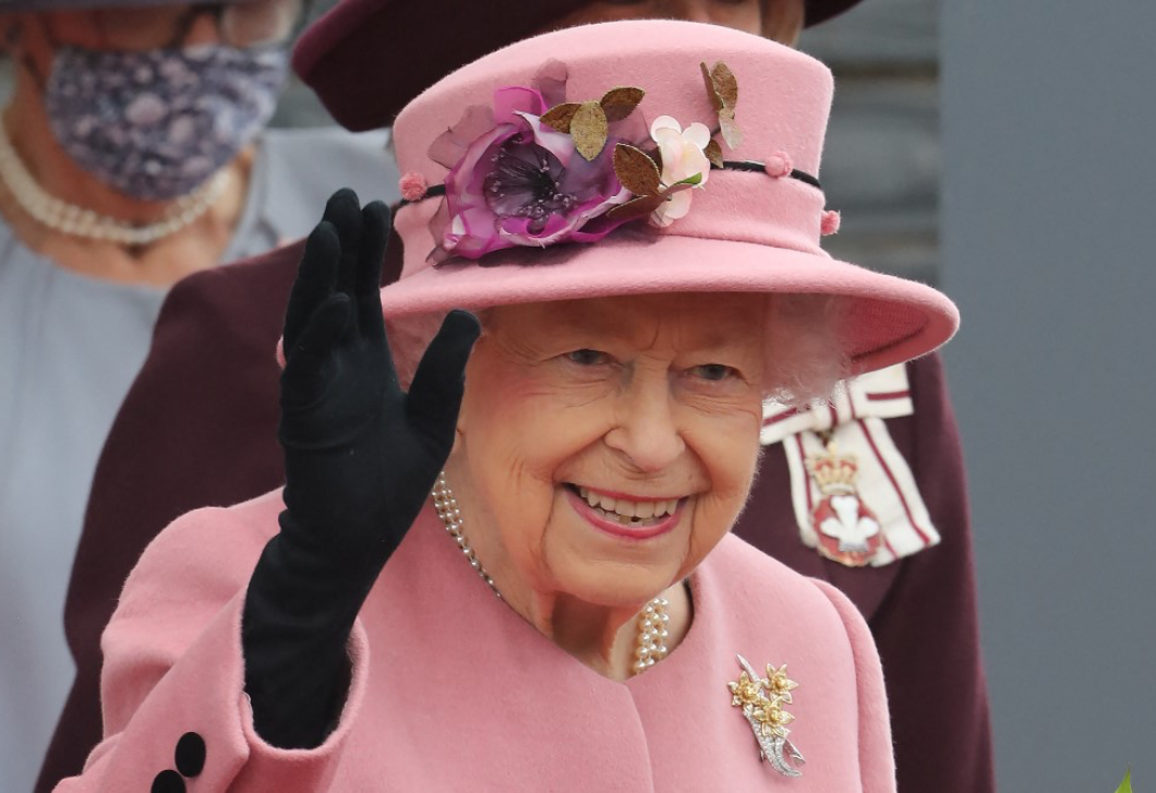 Sosem látott fotók kerültek elő Erzsébet királynőről, most bárki megnézheti őket