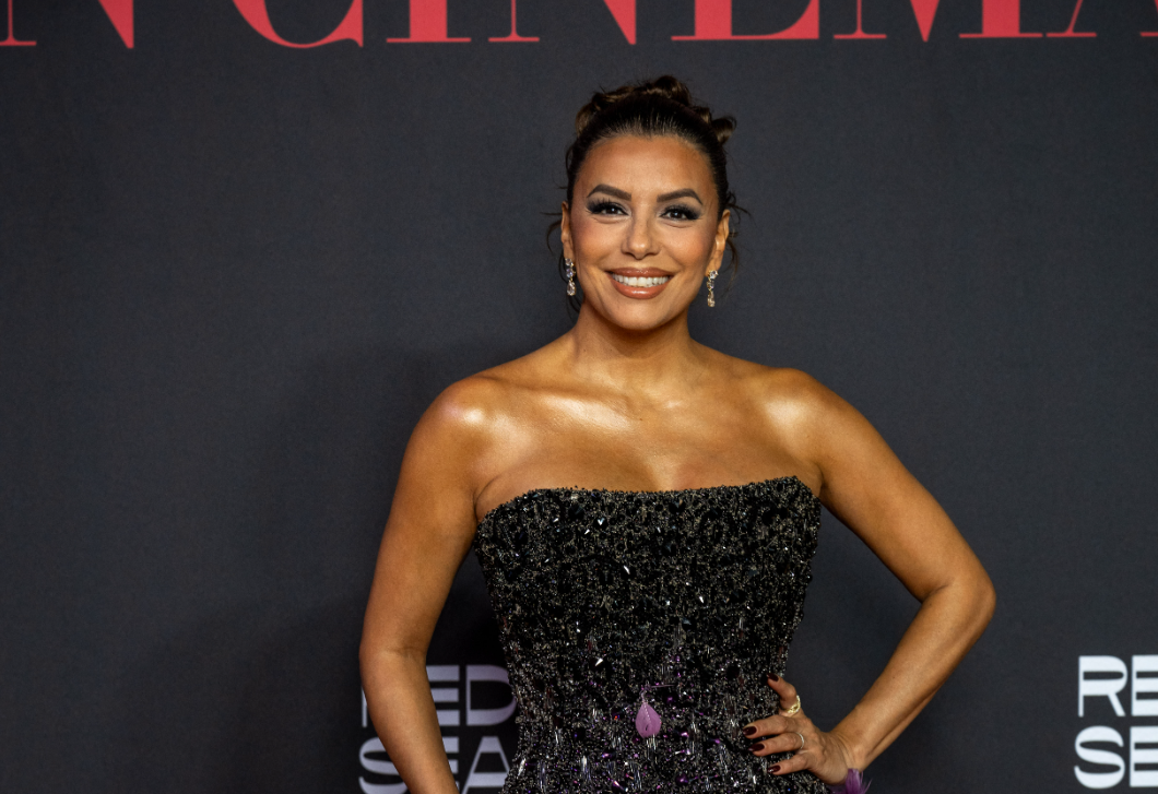 Bombaformában van az 50 éves Eva Longoria: a bikinis fotója felrobbantotta az internetet