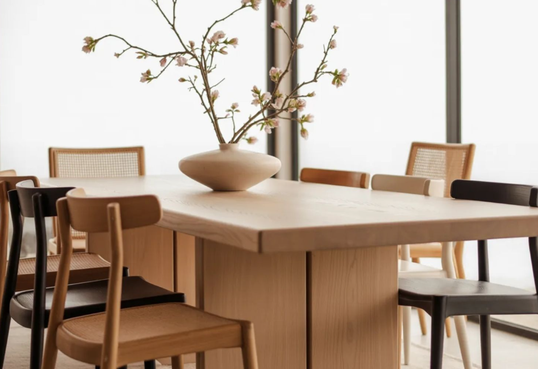 Ezzel teszed tönkre a fabútorokat nap mint nap – pedig így évtizedekig szépek maradnának