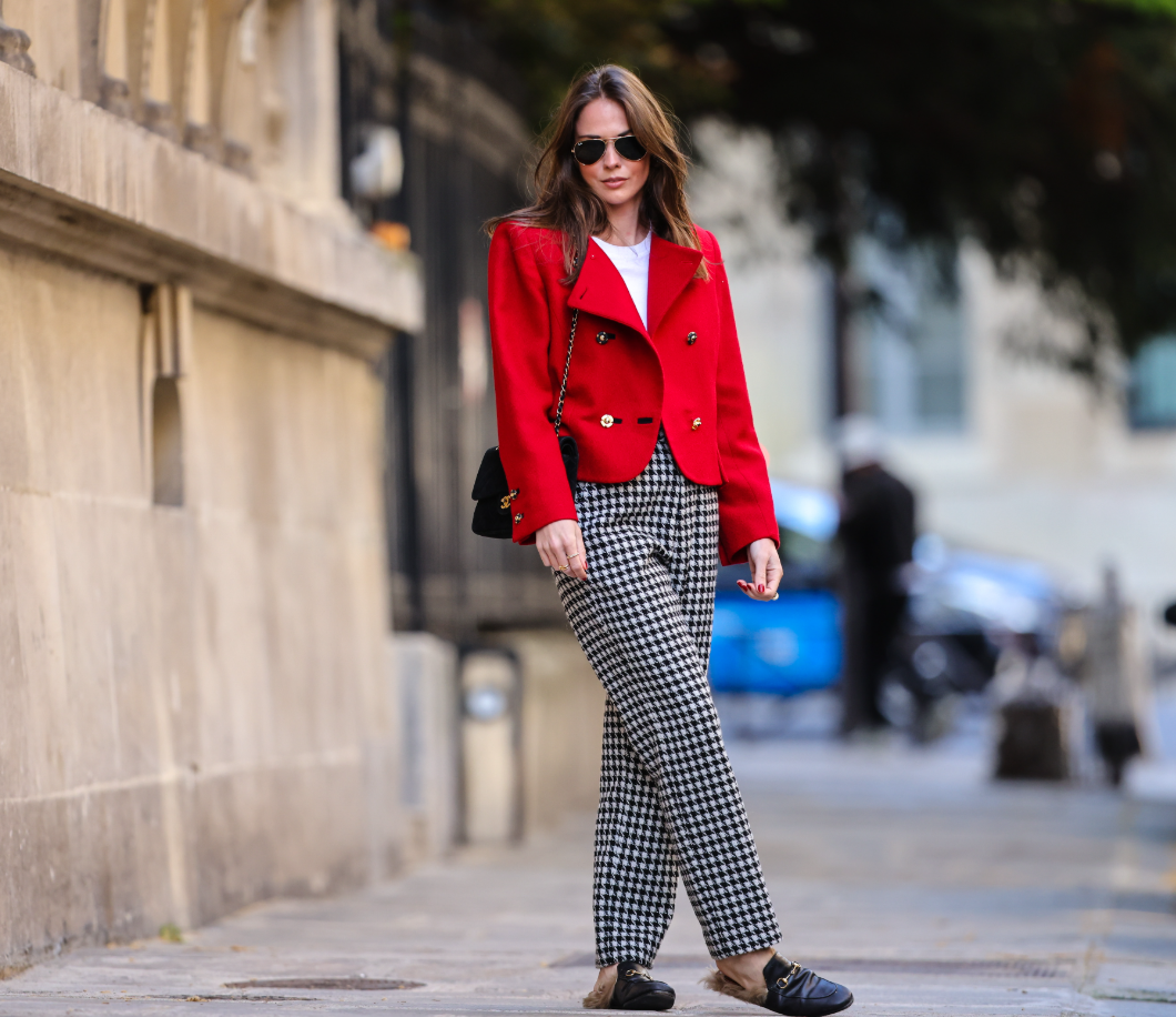 Ez a nadrág váltja fel a farmert idén télen – öltöztet és kényelmes