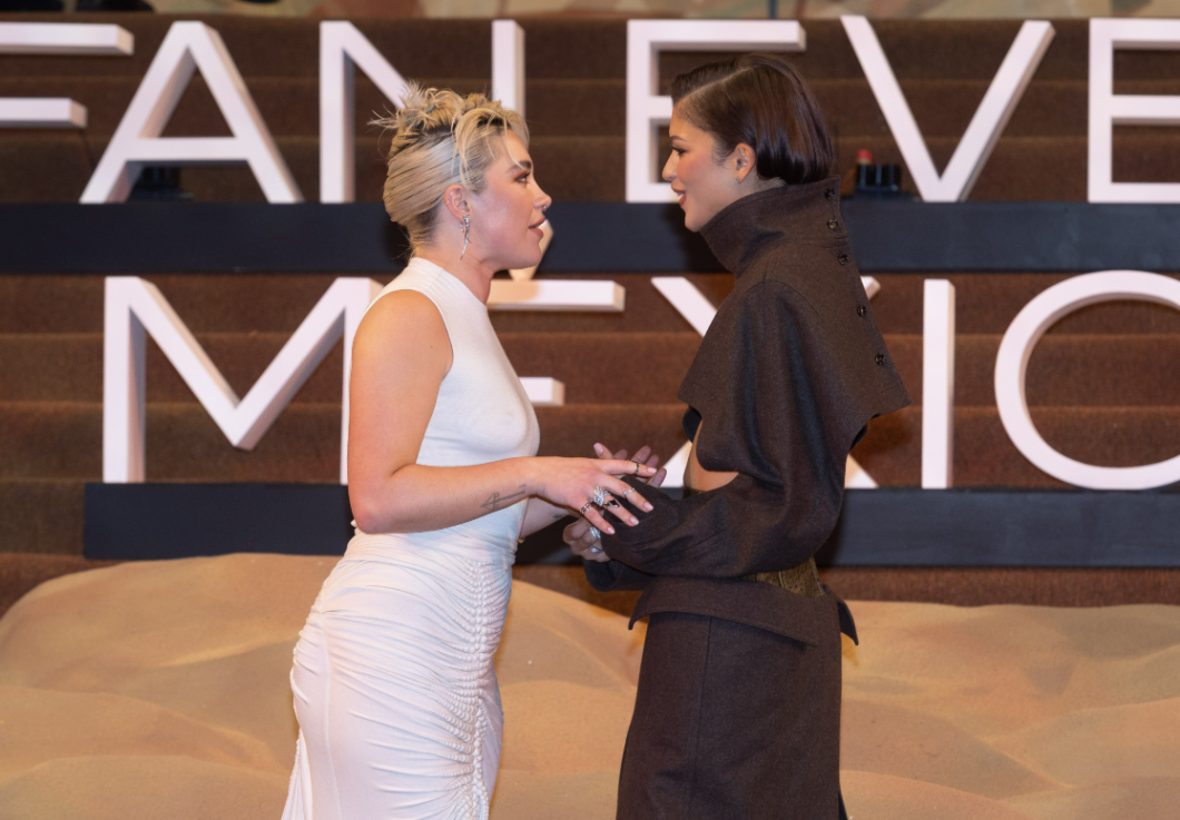 Florence Pugh és Zendaya közös divatpillanatáról beszél most mindenki – FOTÓK