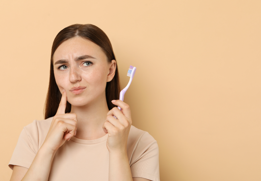 5 dolog, amit sosem szabad csinálnod a fogkeféddel, főkép