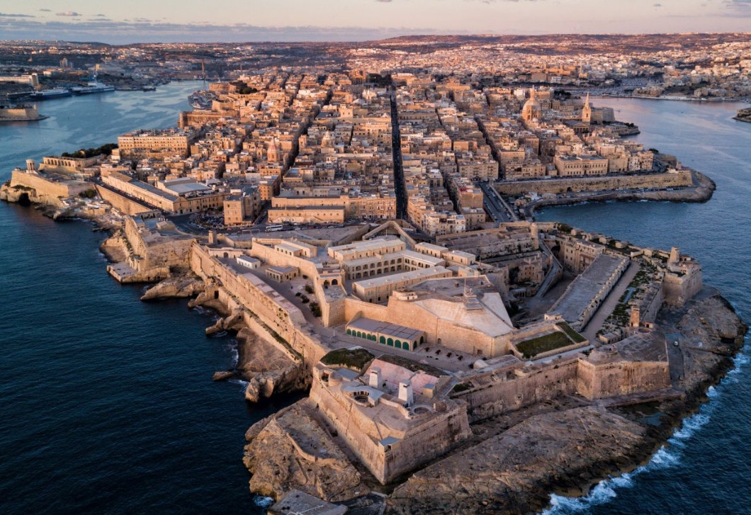 Málta a mozivásznon – stílusos utazás ikonikus forgatási helyszínek nyomában