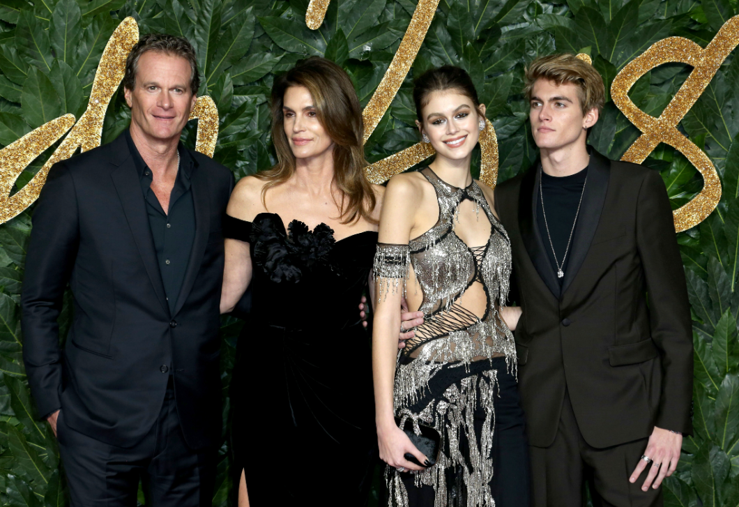 Meghalt Cindy Crawford fia, Presley