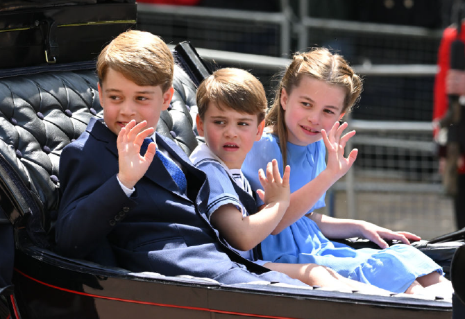 György herceg és Sarolta hercegnő más nevet használnak az iskolában - kiderült, mi az oka
