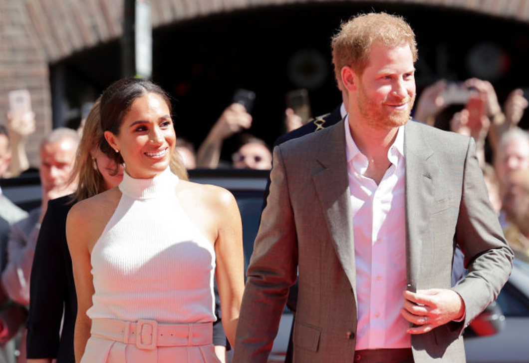 Harry herceget és Meghan Markle-t kirúgta a Spotify, milliókat buknak